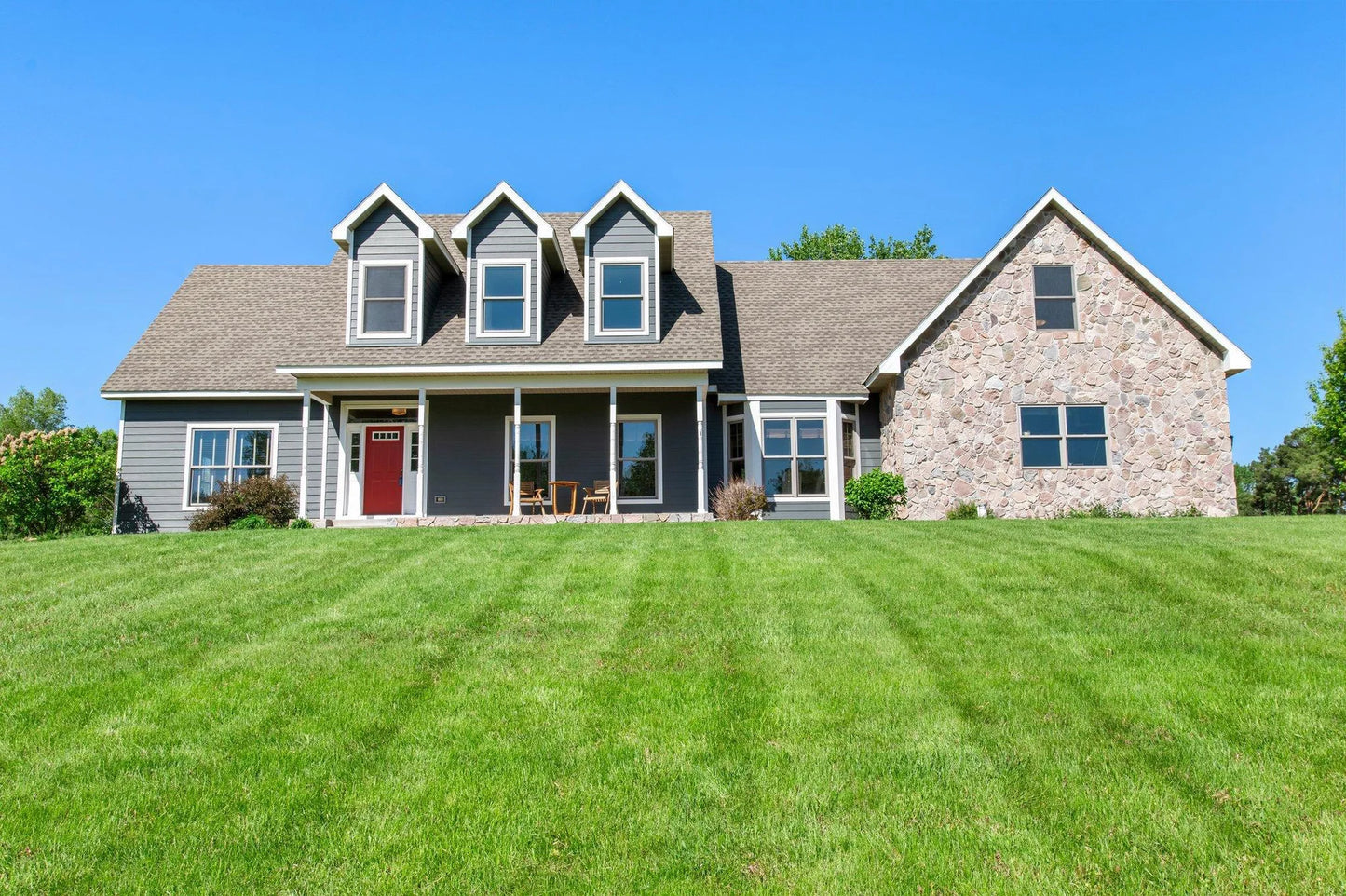 1 Bayhill Road, Dellwood, MN 55110