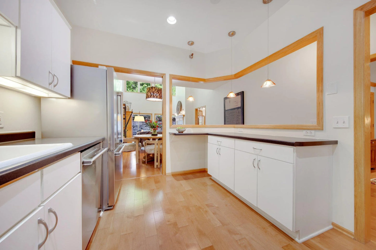 10014 Cove Drive, Hopkins, MN 55305