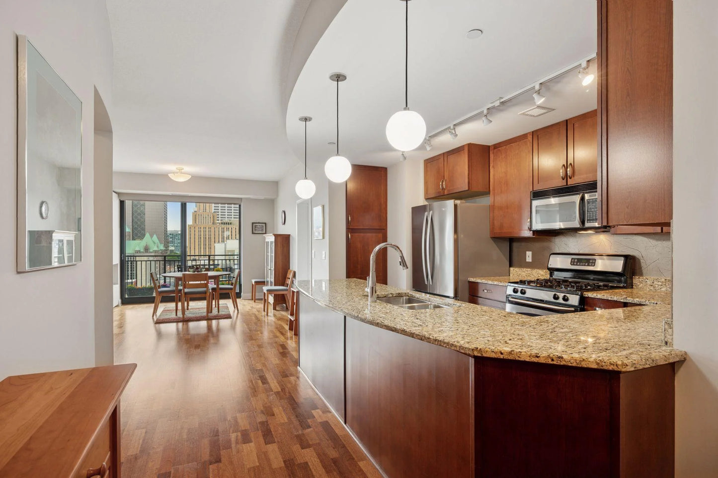 100 3rd Avenue, Minneapolis, MN 55401