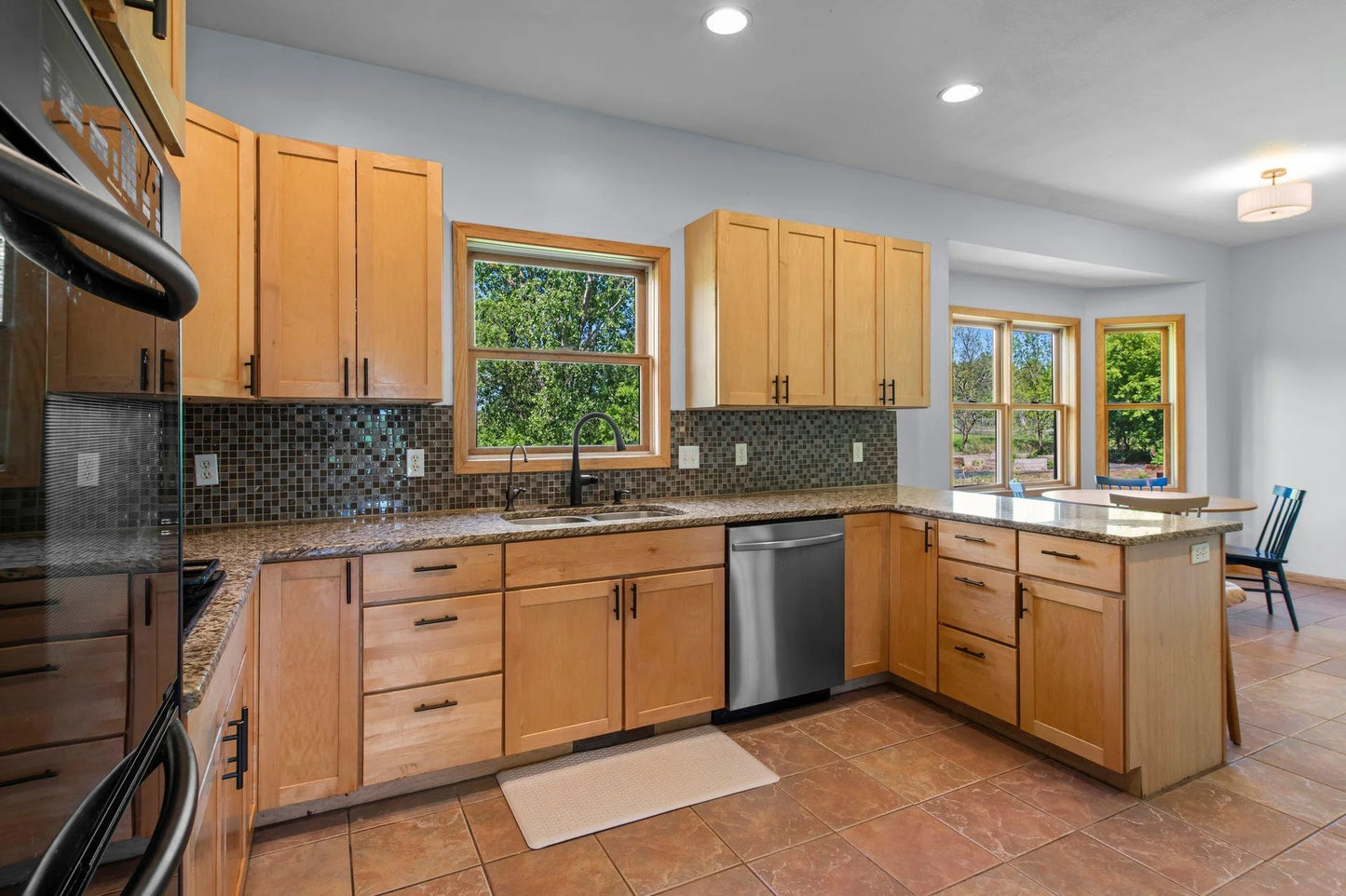 1 Bayhill Road, Dellwood, MN 55110