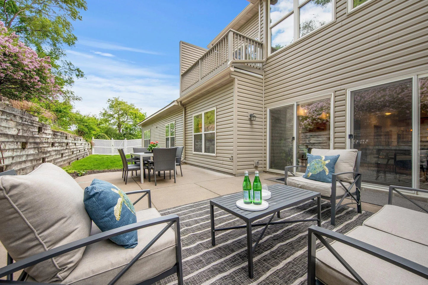 10014 Cove Drive, Hopkins, MN 55305