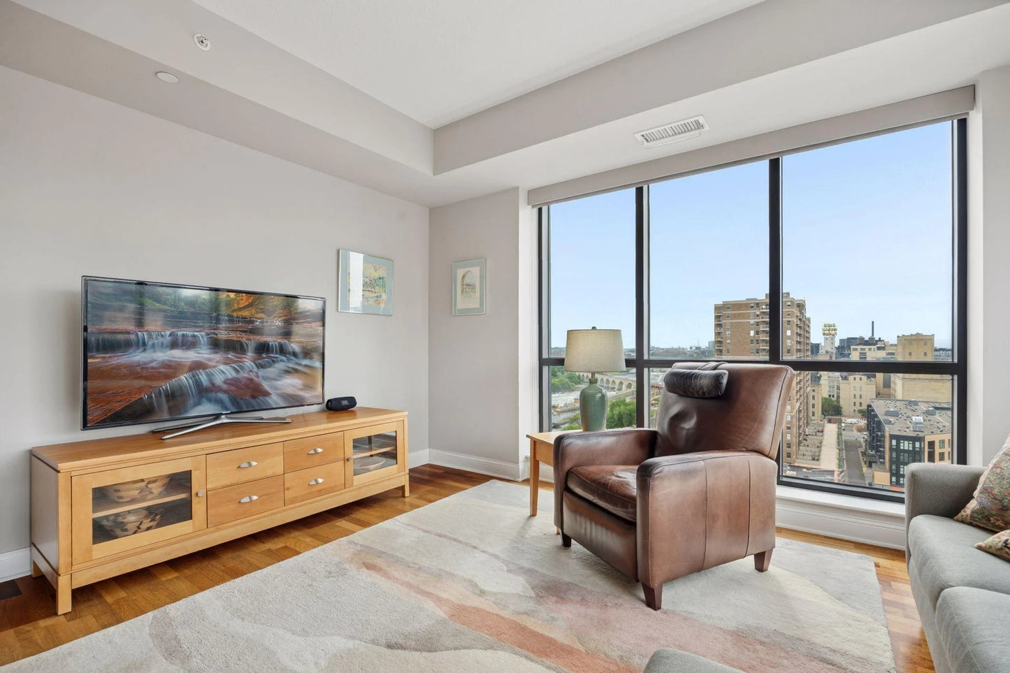 100 3rd Avenue, Minneapolis, MN 55401